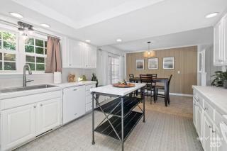 Creekside Oasis - 5BR Retreat with Pool & Hot Tub - 9