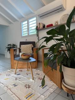 Chez Toya - 2
