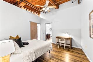 Celebrate the Season in a Trendy STL Loft 4A - 4