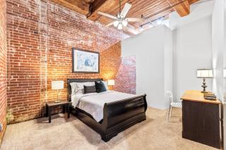 Celebrate the Season in a Trendy STL Loft 4A - 6