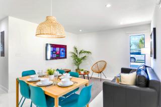 Stunning 3-Bedroom Duplex with Free Parking - 0