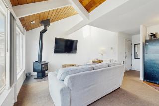 Down By The Bay #C202 - 7