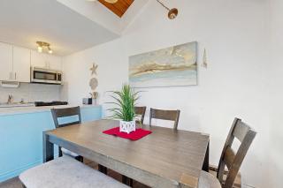 Down By The Bay #C202 - 5