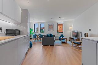 2 Bed Modern Apartment in City Centre Birmingham - Birmingham - 9