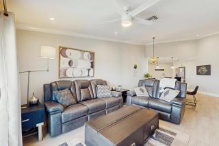 Vista Verde North 215 - 1