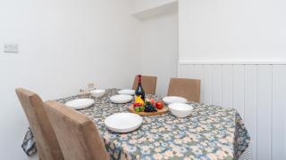 The Perfect Location - Southampton - 6