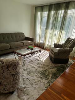 Charming 3-bedroom house - 0