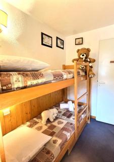 Résidence Les Jardins De Val - Appartement 2 pièces Cabine 6 personnes à Val d'isère à 350m du centre du village et 450m des pistes, place de parking incluse MAE-2664 - 1