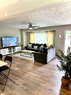 Siesta Beach Getaway - Minutes to Beach, Shops, Dining - 8