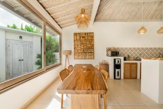 Villa Anna Lou 1BR Boho Escape in Seminyak - 1