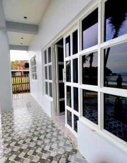 Beachfront Surf'apartment - Maydolong - 9