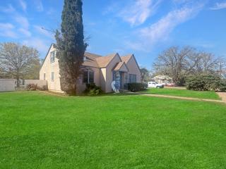 Blue bird House- 6 Rooms for extended room stay - 7