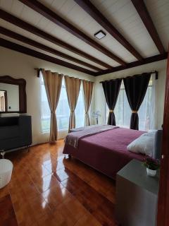 Lodge Lake Arenal - 1