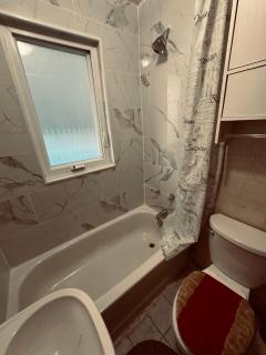 Relax in East York Space Share - 2