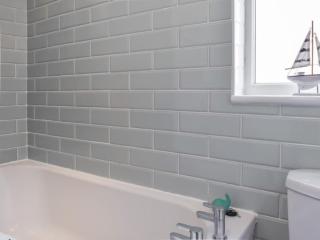 Waterloo House by Eason Stays - 3 Bedroom House with Free Parking in Preston, Ideal For Contractors - Preston - 1