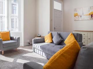 Waterloo House by Eason Stays - 3 Bedroom House with Free Parking in Preston, Ideal For Contractors - Preston - 4