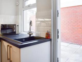 Waterloo House by Eason Stays - 3 Bedroom House with Free Parking in Preston, Ideal For Contractors - Preston - 3