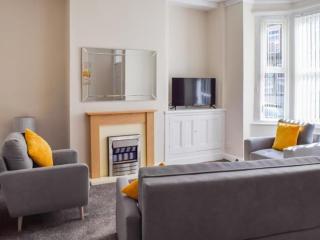 Waterloo House by Eason Stays - 3 Bedroom House with Free Parking in Preston, Ideal For Contractors - Preston - 7