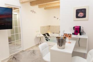 3 Rooms - Perla private loft with jacuzzi - 2
