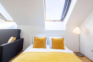 Ultra Central - Comfy -Sunny - 2