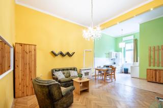 Central - Large - Simple - 0