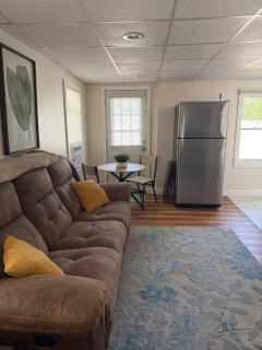 The Cozy Back Bungalow - Warwick - 6