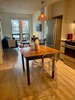 Cozy apartment-Old Port Montreal - 7