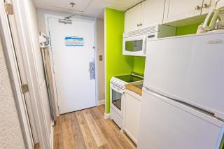 New Direct Oceanfront 3rd Floor, Sandcastle South! - Myrtle Beach - 1