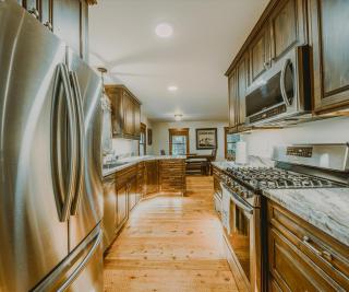 Spotted Bear Cabin - For 6 - 7