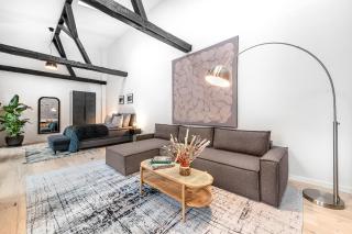 Mitte Loft group & family friendly, 150m2, 2BRs, 2Bathrooms, living & dinning room , 4 - 8 Guests - 8