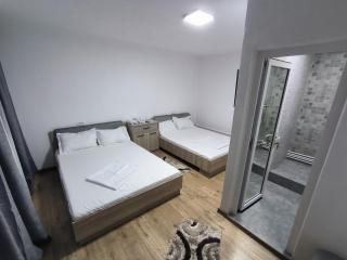 Pensiunea Casa Bianca-Târgu Jiu - 2