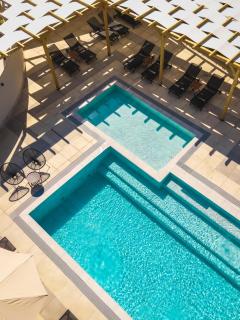 Einik Luxury Apartments - 7