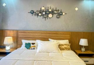 luxury 3 bedroom town view apartment with a pool - Kampala - 7