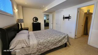 Spacious 2 BR, 3 beds, sleeps 6, kitchen, laundry - Richmond Hill - 4
