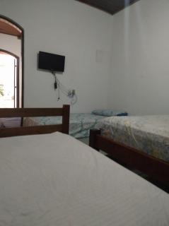 Suite Ilhabela passos da praia - 1
