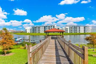 White Ivy - Storey Lake - 1