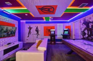 Mansão 9 Quartos com Cinema, Piscina e SPA - 8