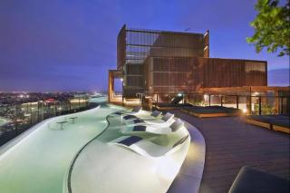 Luxury Apartments w Rooftop pool - 3