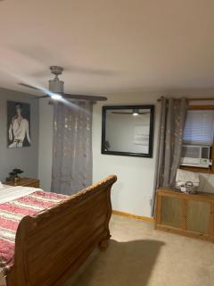 ROOM CLOSE TO THE CITY, Airport, stadiums,casino, rocky steps - 6
