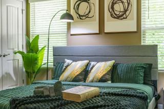 Stylish King 3-Bed Townhome Minutes to Cary & NC State - 5