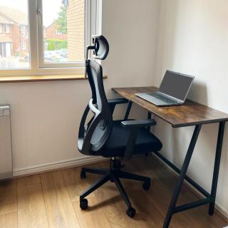 2-Bed Apartment Near ExCeL - Free Parking & WiFi - Ideal for Families, Business & Leisure - London - 7