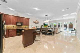 Lux Home with Rooftop & Elevator 2mi to Beach - 6