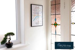 Stylish 5 bed home in Beeston - Nottingham - 7