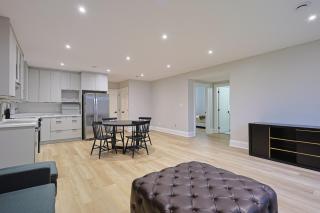 Modern 6 Bedroom Masterpiece in Niagara Falls - 8