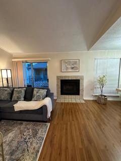 HoustonEnergyCorridor Home - 9