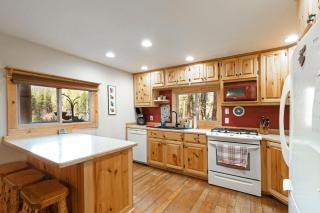 Cattle Drive Cabin And Bunk House - 8