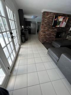 5 Bedrooms, 4 Bathrooms, Pool, Gym, Sleeps 16 Leesburg Retreat!!!! - 3
