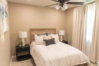 Sequoia Oasis near Downtown Exeter - 1