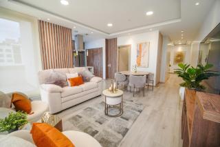 Apartamento moderno con balcón - Quito - 0