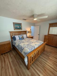Sun Kissed Tree House - 5